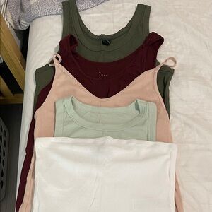 Women's Assorted Tank Tops - Set of 5